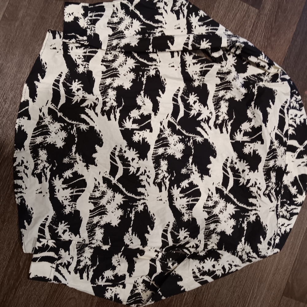 Celine Black and White Tropical Print Shirt - Picture 7 of 7